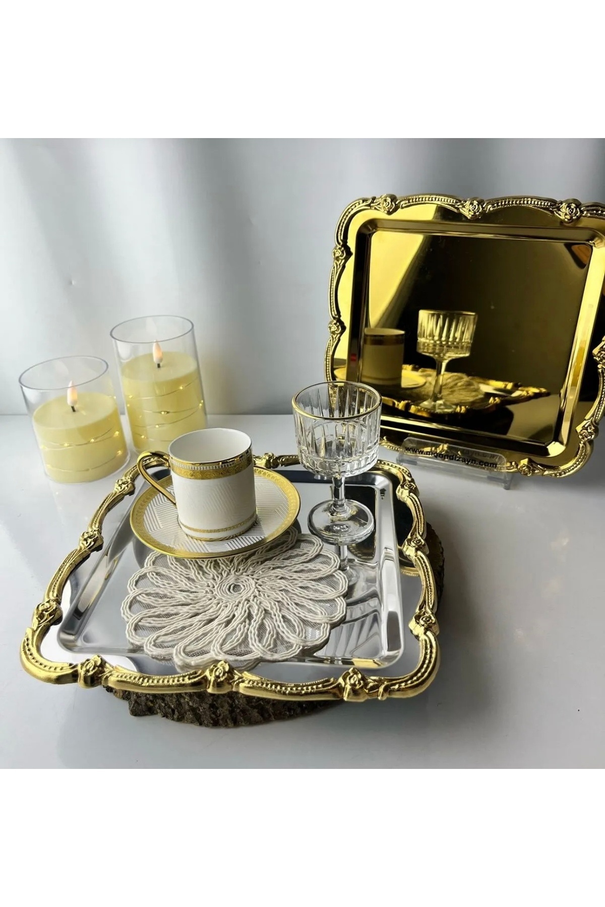 GOLD VE GÜMÜŞ KARE KENAR ÇERÇEVELİ ÇELİK SUNUM TEPSİSİ ÇAY KAHVE SERVİS