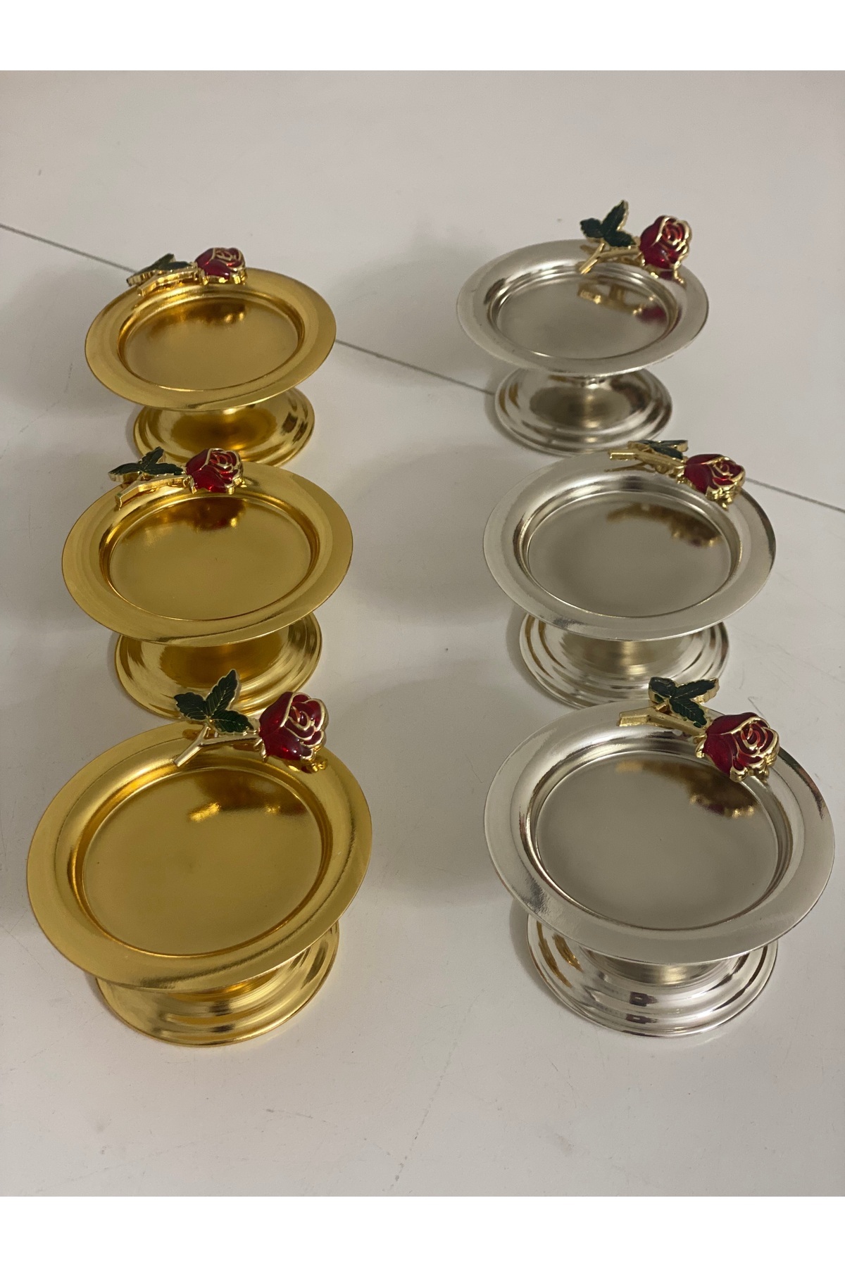 GOLD VE GÜMÜŞ 6 LI MAKARONLUK GÜL AKSESUARLI LOKUMLUK