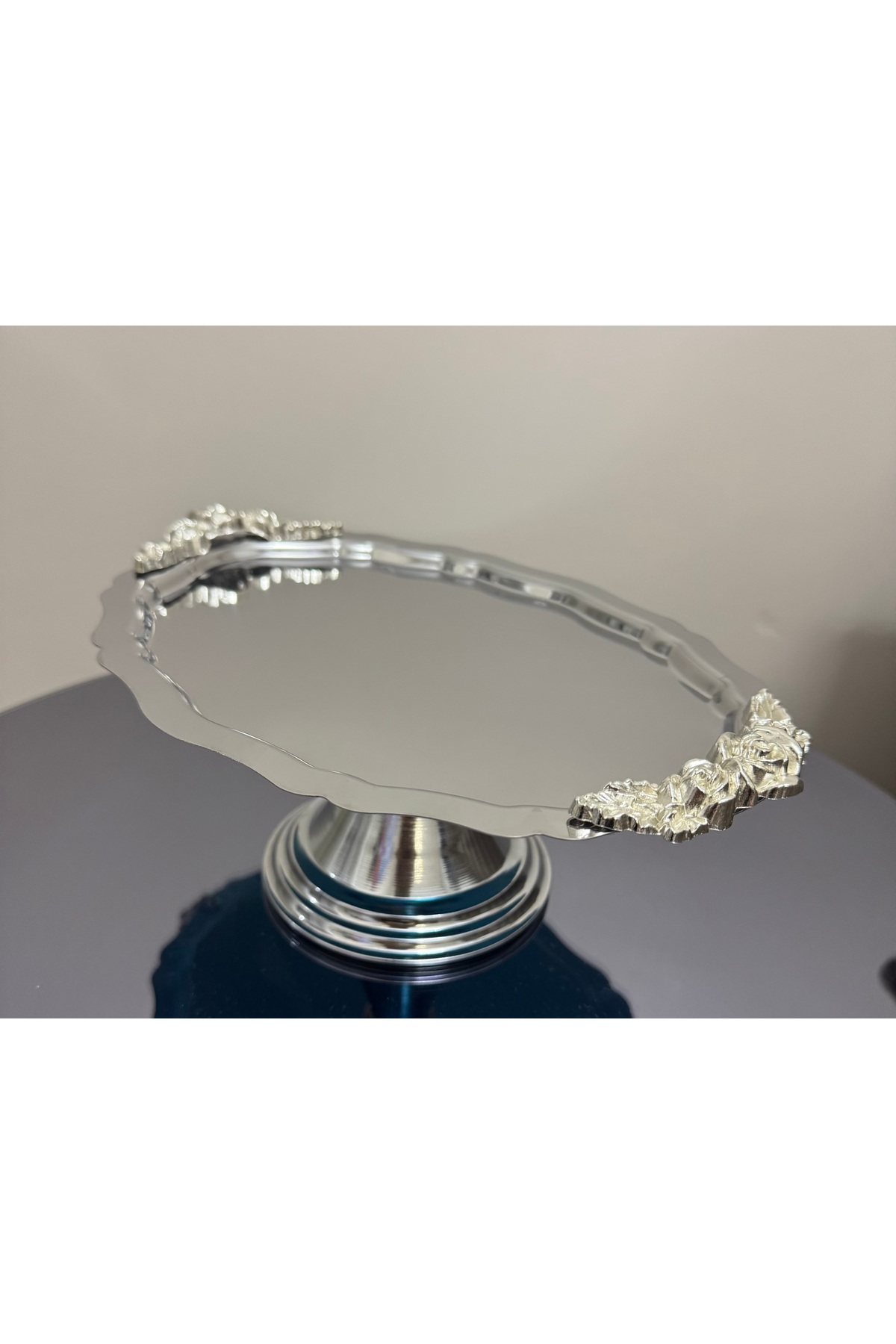 ÇELİK OVAL KULPLU MODEL AYAKLI KEK KURABİYE STANDI İKRAMLIK