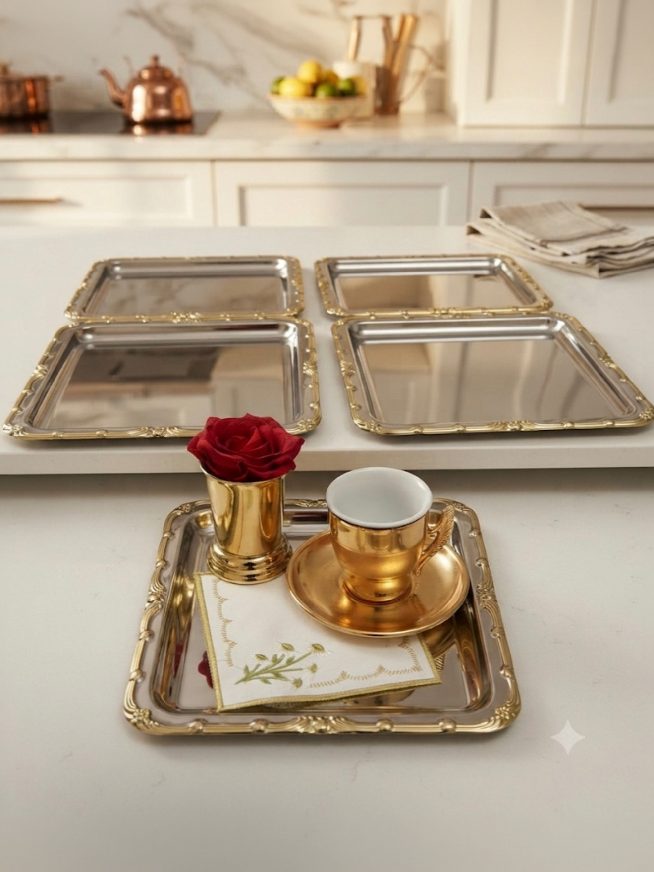 PASLANMAZ ÇELİK KARE 6 ADET KENARI GOLD DESENLİ ÇAY KAHVE TEPSİSİ SUNUM